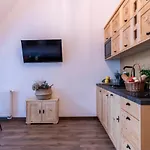 Udanypobyt Krzeptowki Potok *