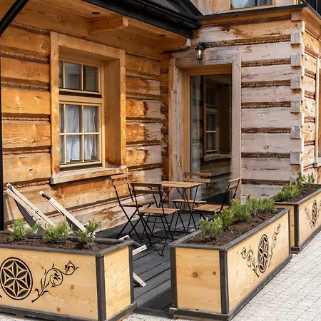 Udanypobyt Krzeptowki Potok アパート ザコパネ