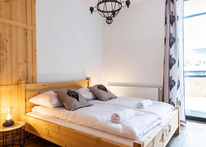 Udanypobyt Krzeptowki Potok ザコパネ